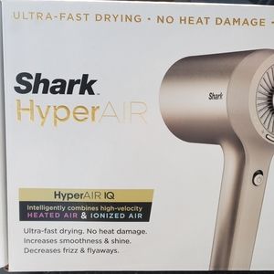 New Shark HyperAir IQ